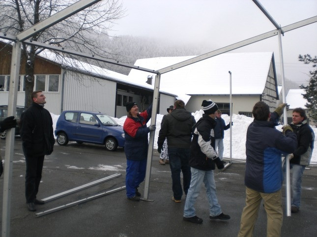 2010 zeltaufbau jubilaeum egesheim 20110325