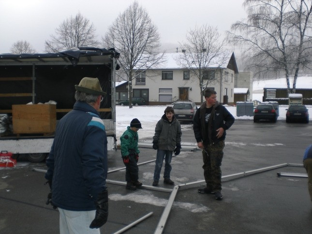 2010 zeltaufbau jubilaeum egesheim 20110325