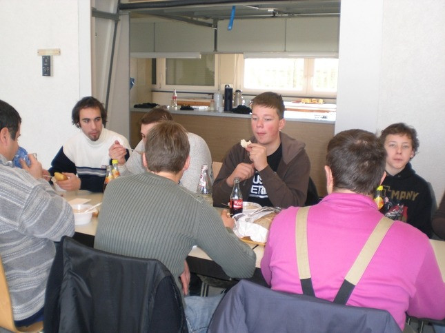 2010 zeltaufbau jubilaeum egesheim 20110325